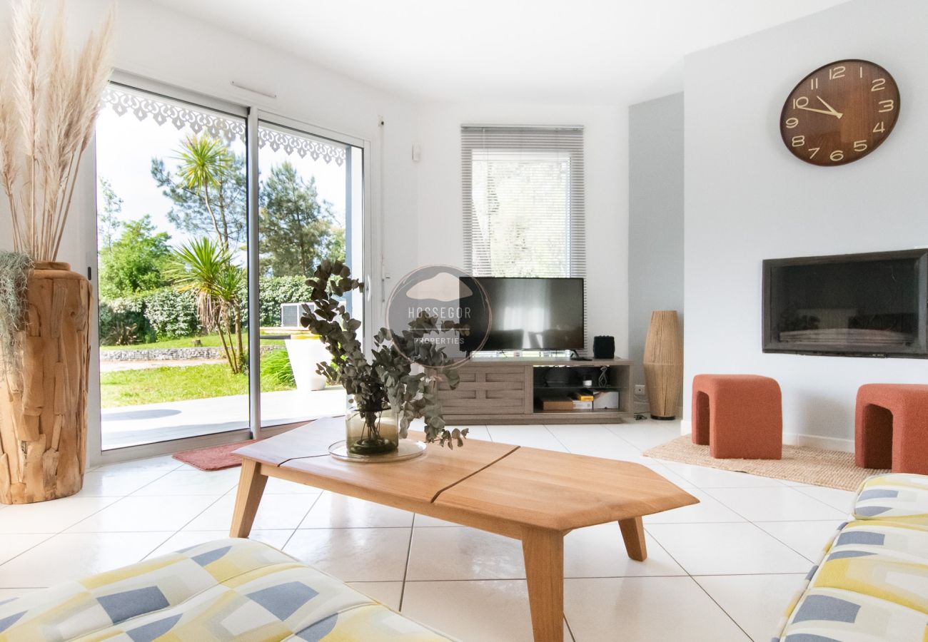 Maison à Soorts-Hossegor - Villa Alaïa - Hossegor - Piste cyclable - Commerce