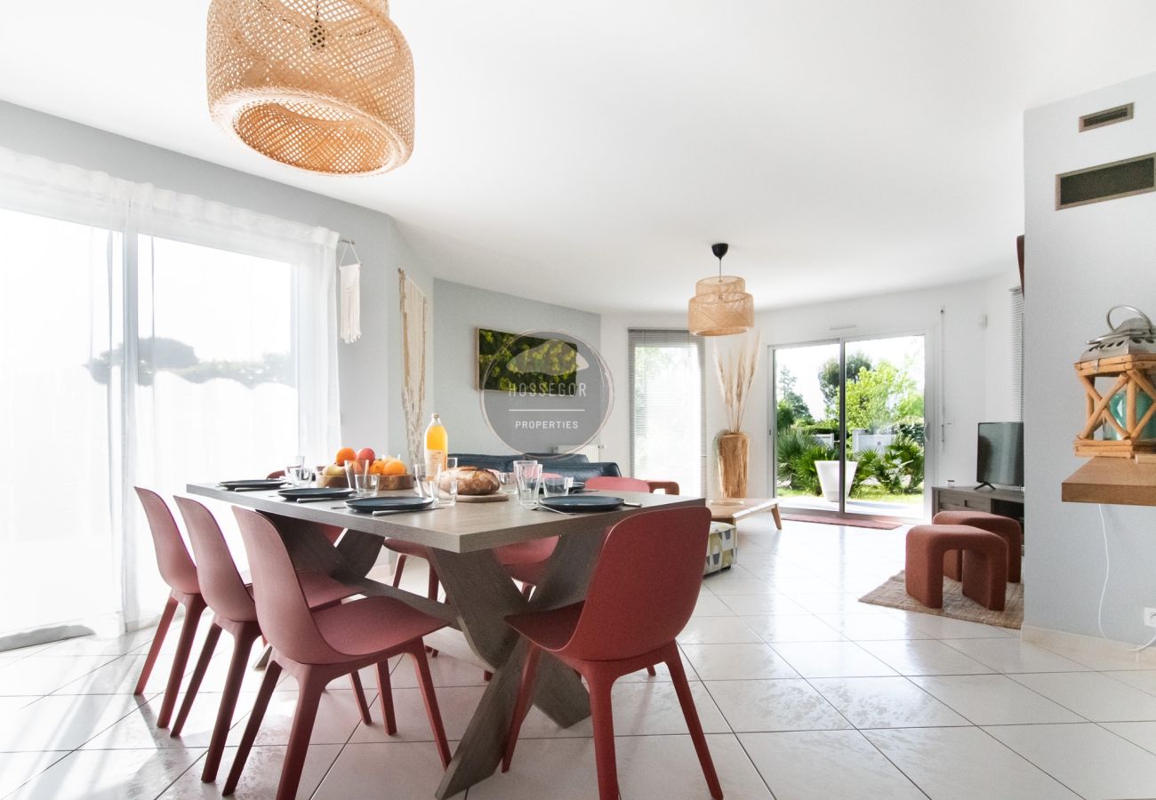 Maison à Soorts-Hossegor - Villa Alaïa - Hossegor - Piste cyclable - Commerce