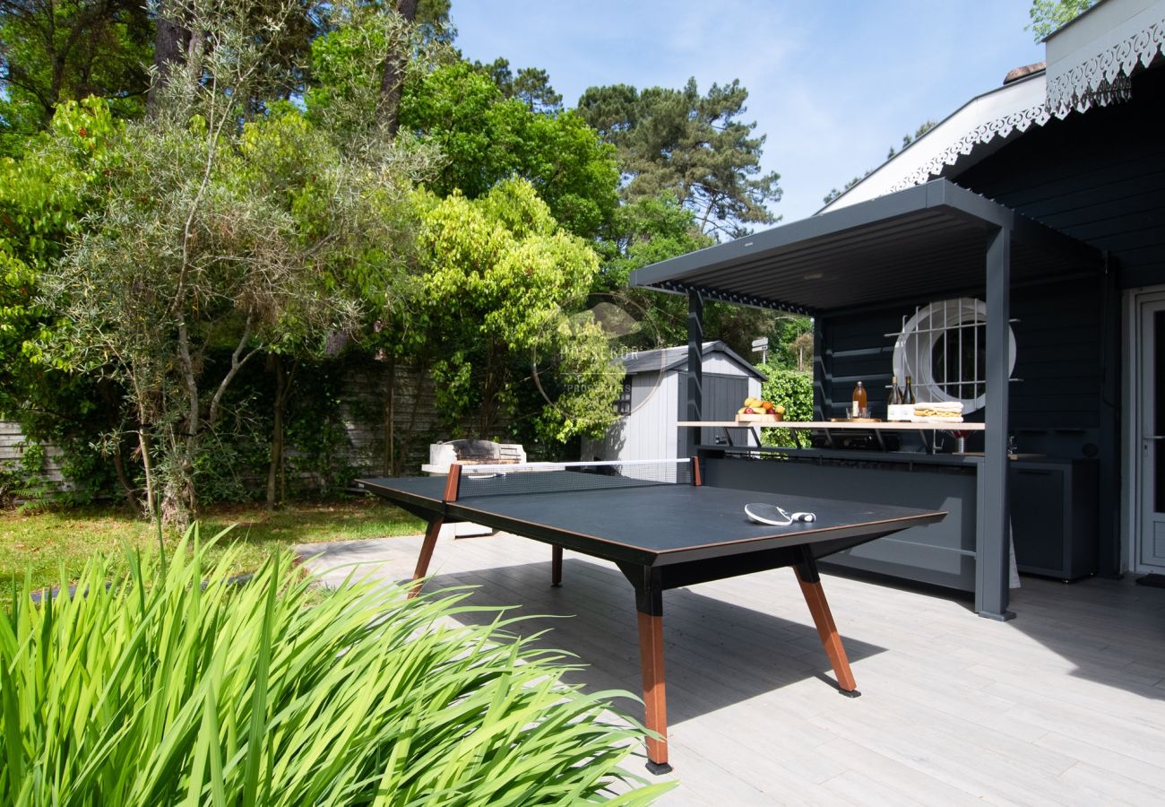 Maison à Soorts-Hossegor - Villa Alaïa - Hossegor - Piste cyclable - Commerce